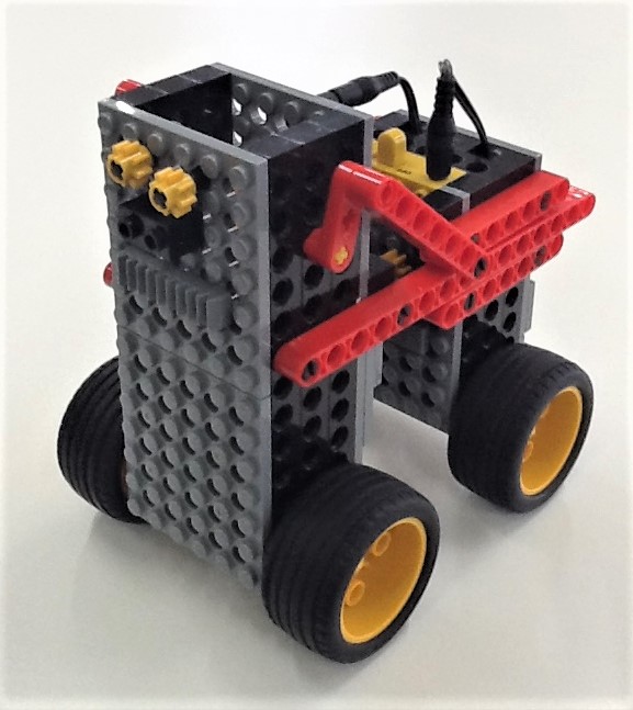 連結ロボット「親子マーチ」